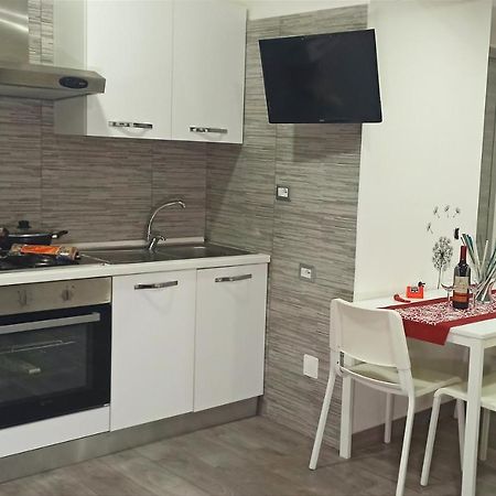 Napoli Pop Chiaia Apartamento Exterior foto