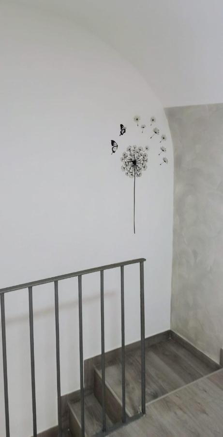 Napoli Pop Chiaia Apartamento Exterior foto