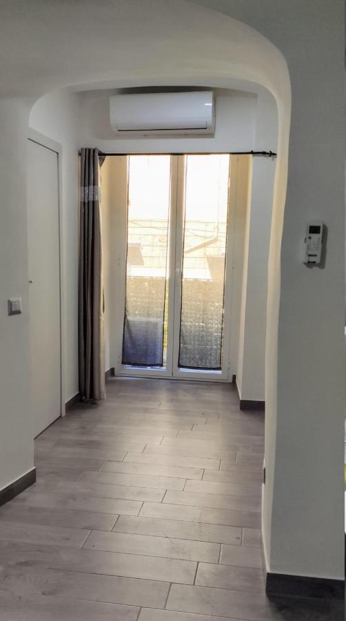 Napoli Pop Chiaia Apartamento Exterior foto
