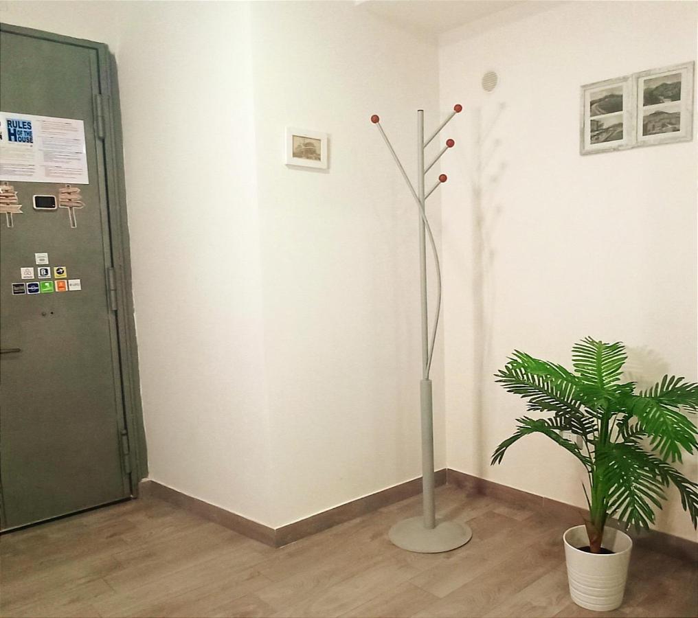 Napoli Pop Chiaia Apartamento Exterior foto